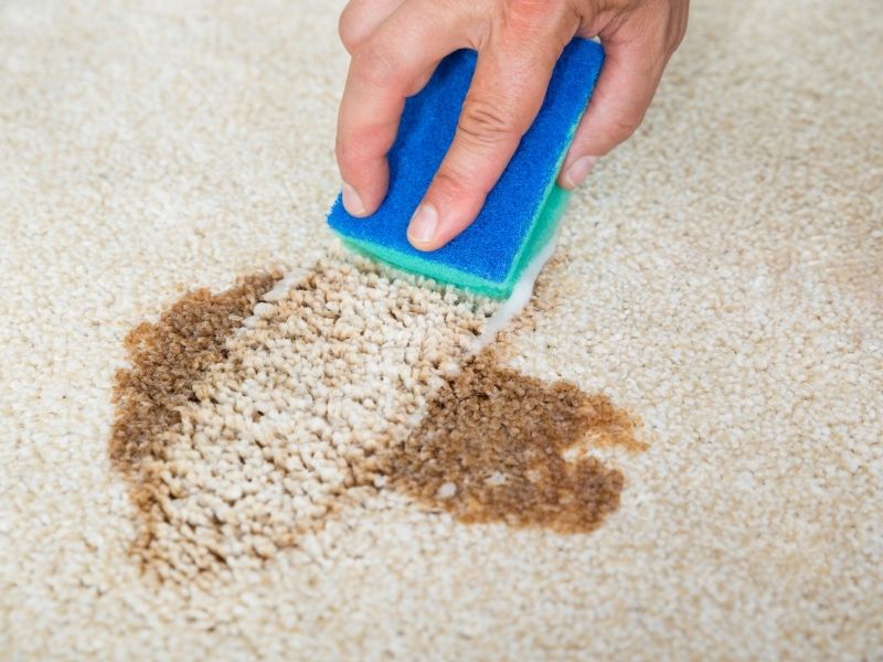 Удаление пятен от йода с ковра